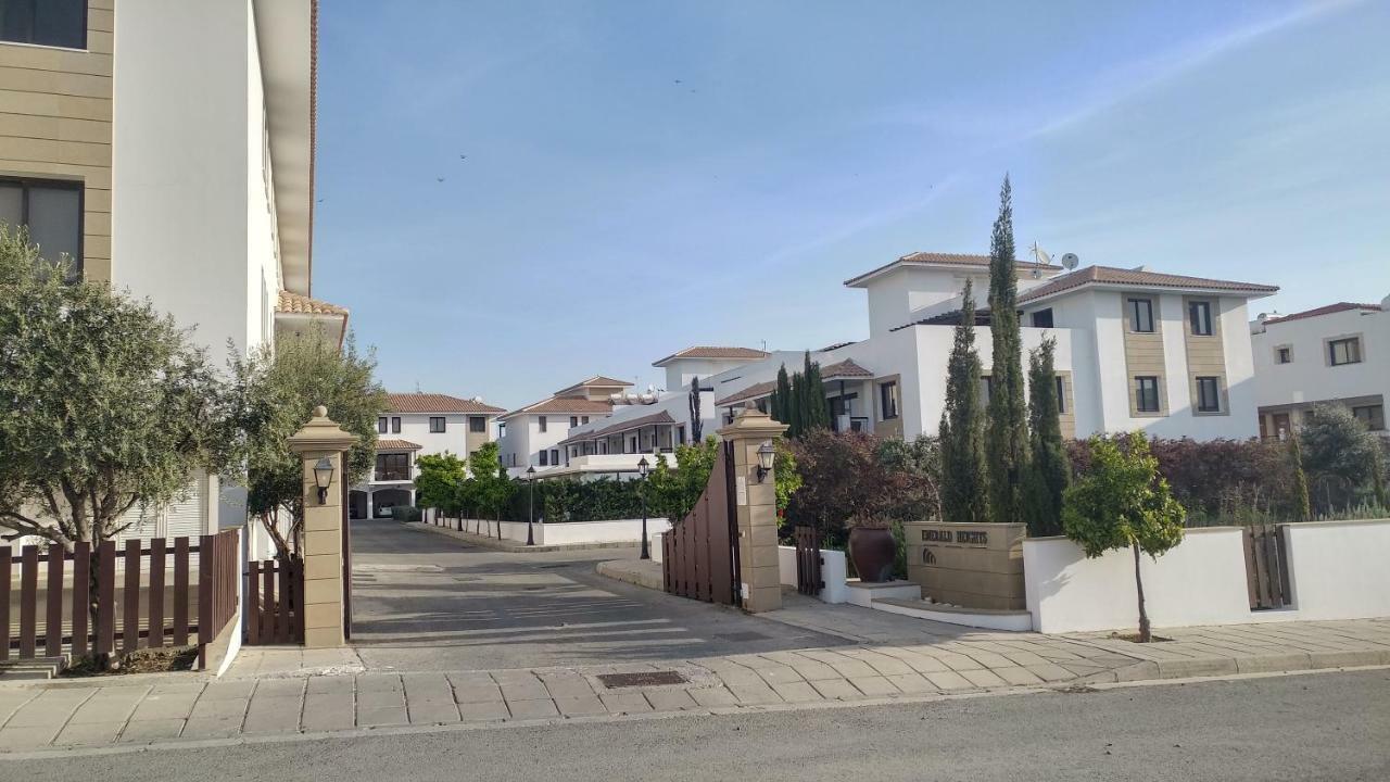 Emerald Heights Tersephanou Exterior foto